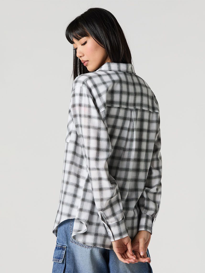 חולצה מכופתרת משובצת