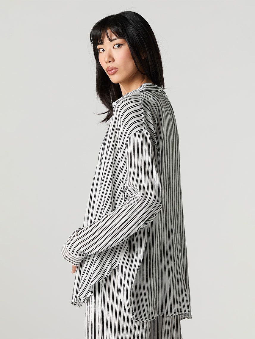 חולצת Flowy מכופתרת ארוכה