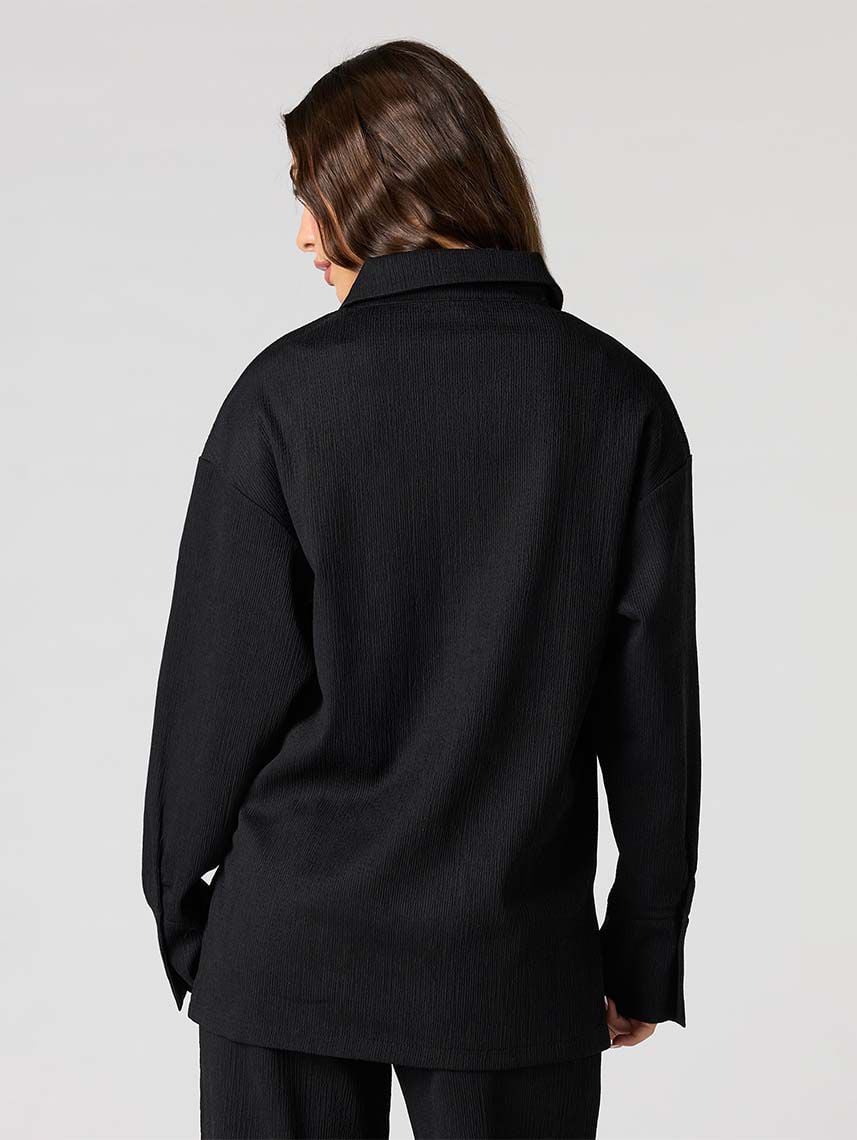 חולצת טקסטורה מכופתרת