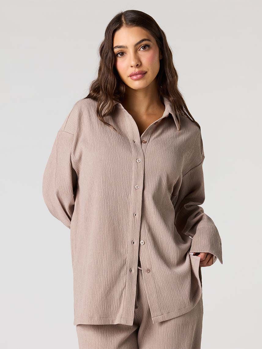 חולצת טקסטורה מכופתרת