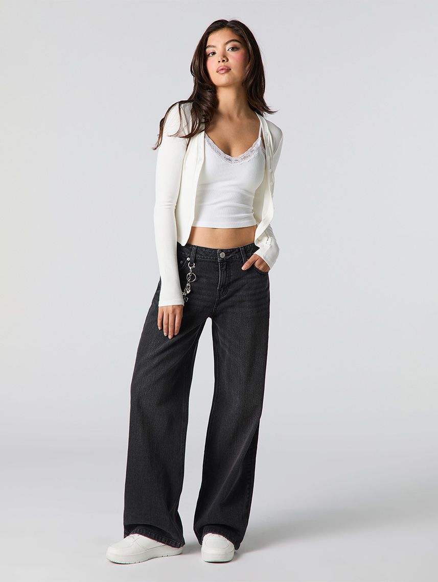 ג’ינס LOW RISE עם צ’ארם