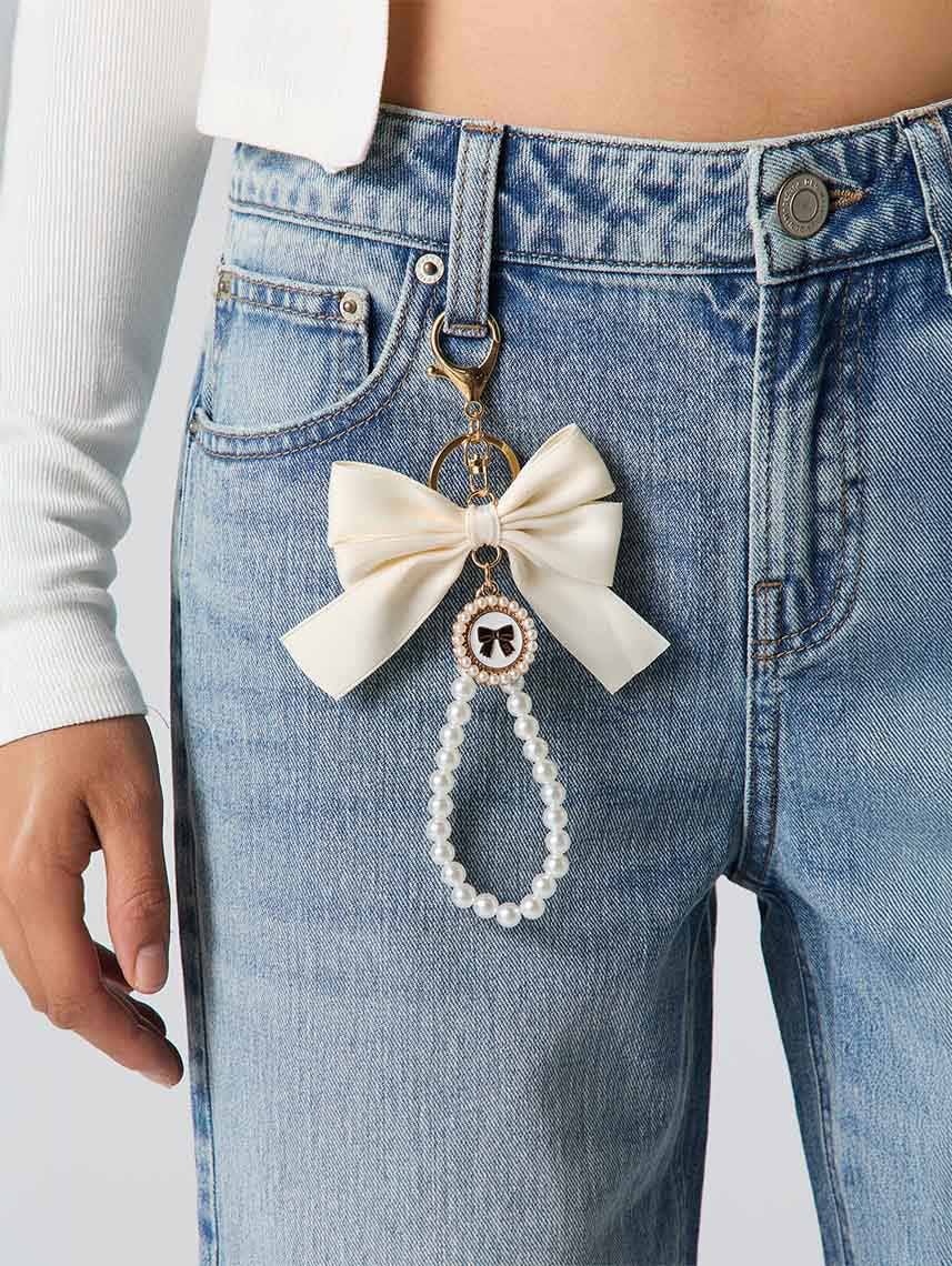 ג’ינס LOW RISE עם צ’ארם