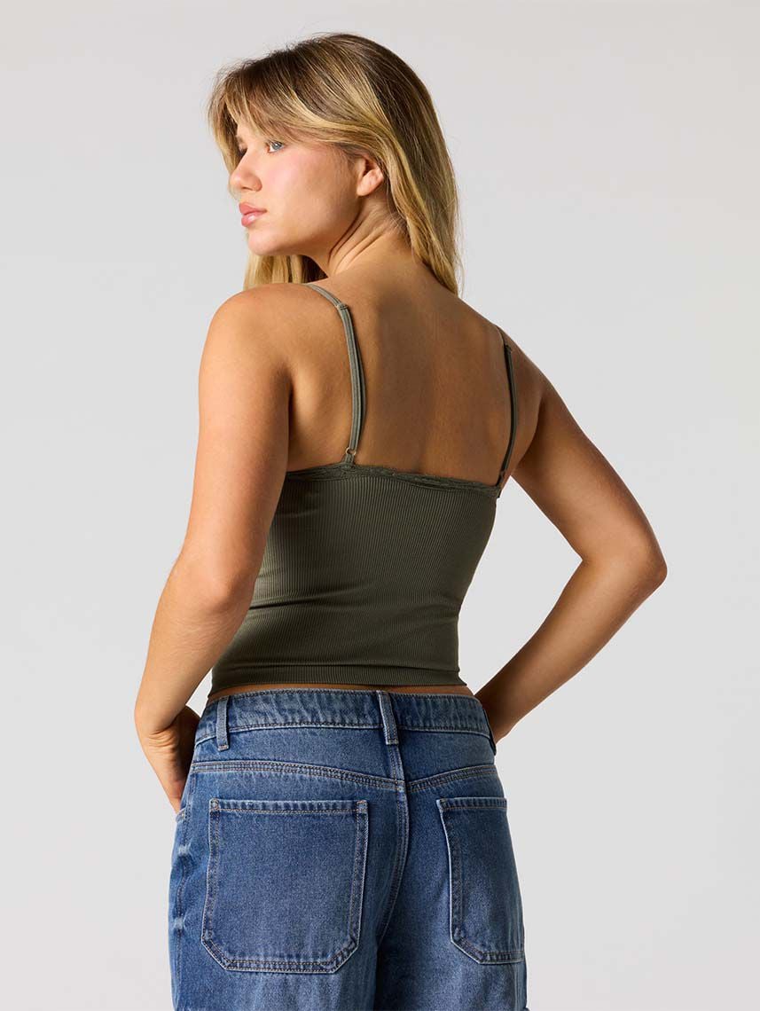 גופיית V ריב