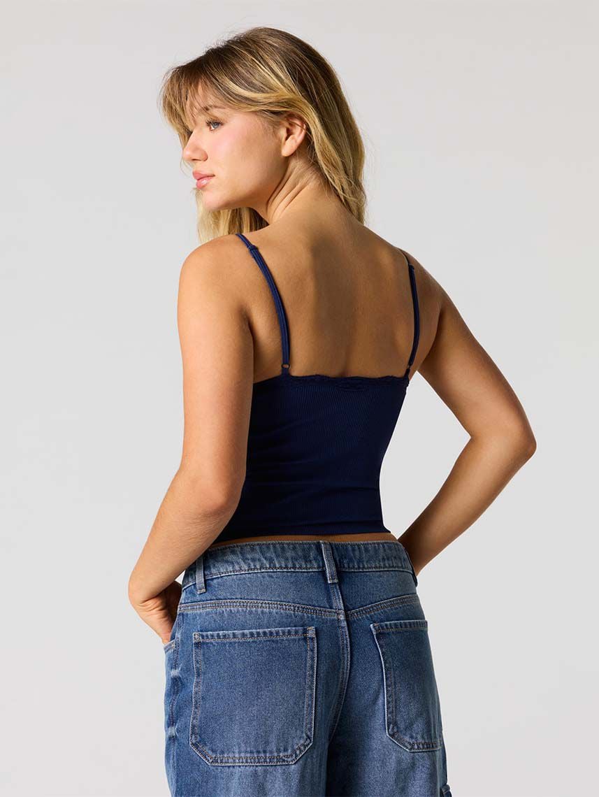 גופיית V ריב