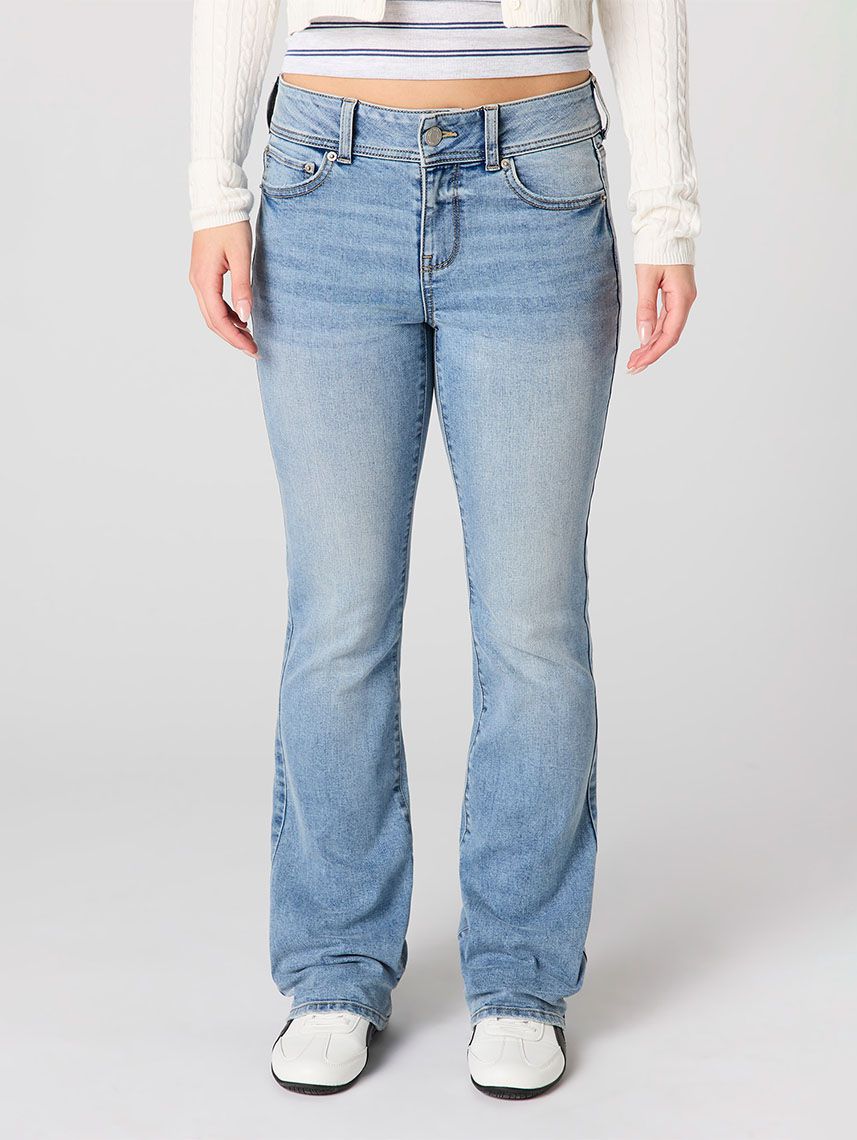 ג’ינס LOW RISE-BOOTCUT