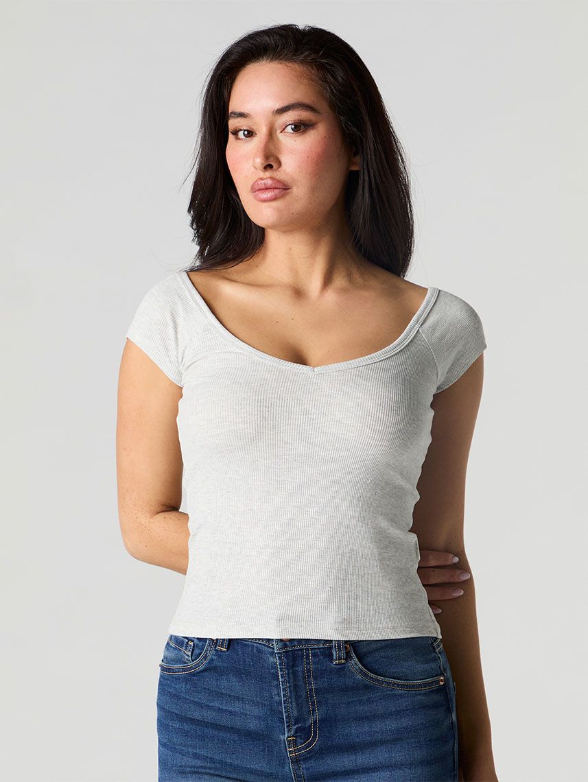 טי-שירט וי ריב