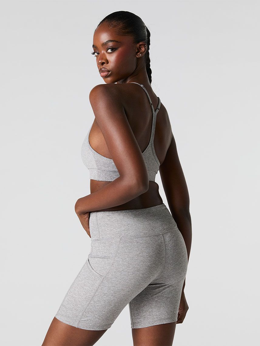 טייץ אקטיב קצר עם כיסים