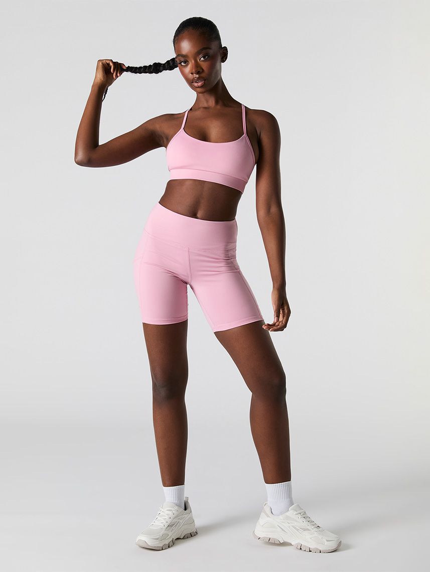 טייץ אקטיב קצר עם כיסים