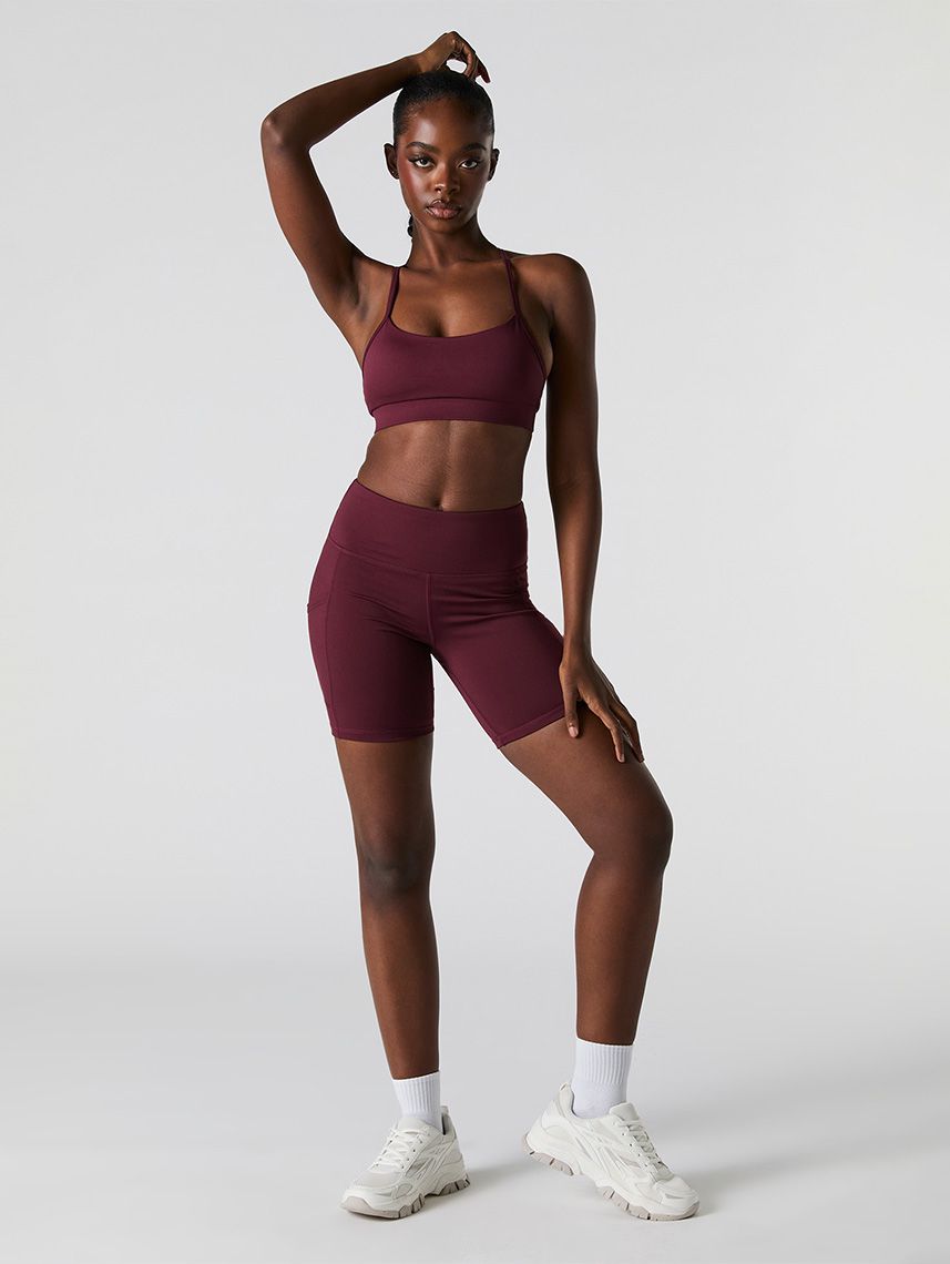 טייץ אקטיב קצר עם כיסים