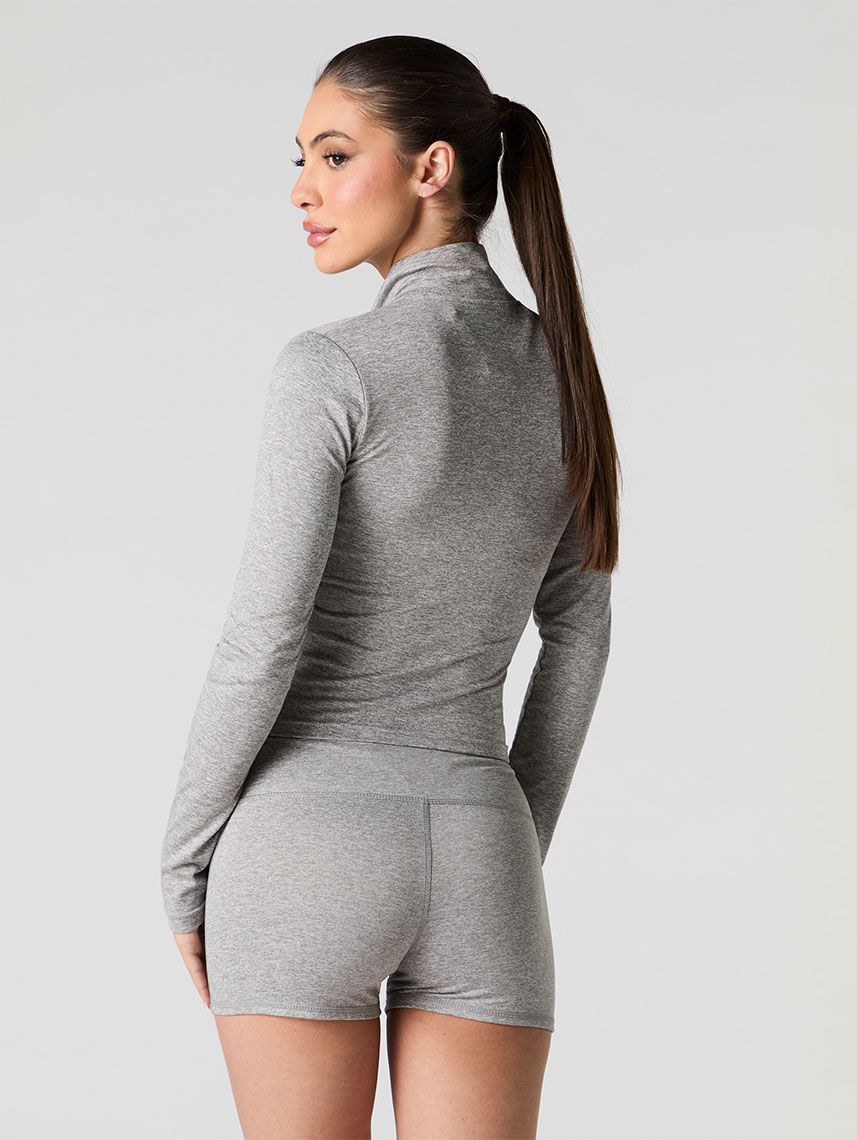 טייץ אקטיב קצר