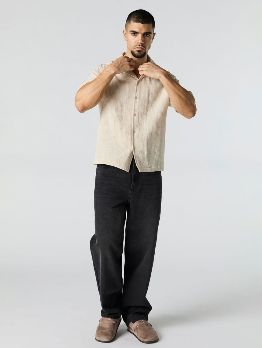 חולצה מכופתרת מקומטת