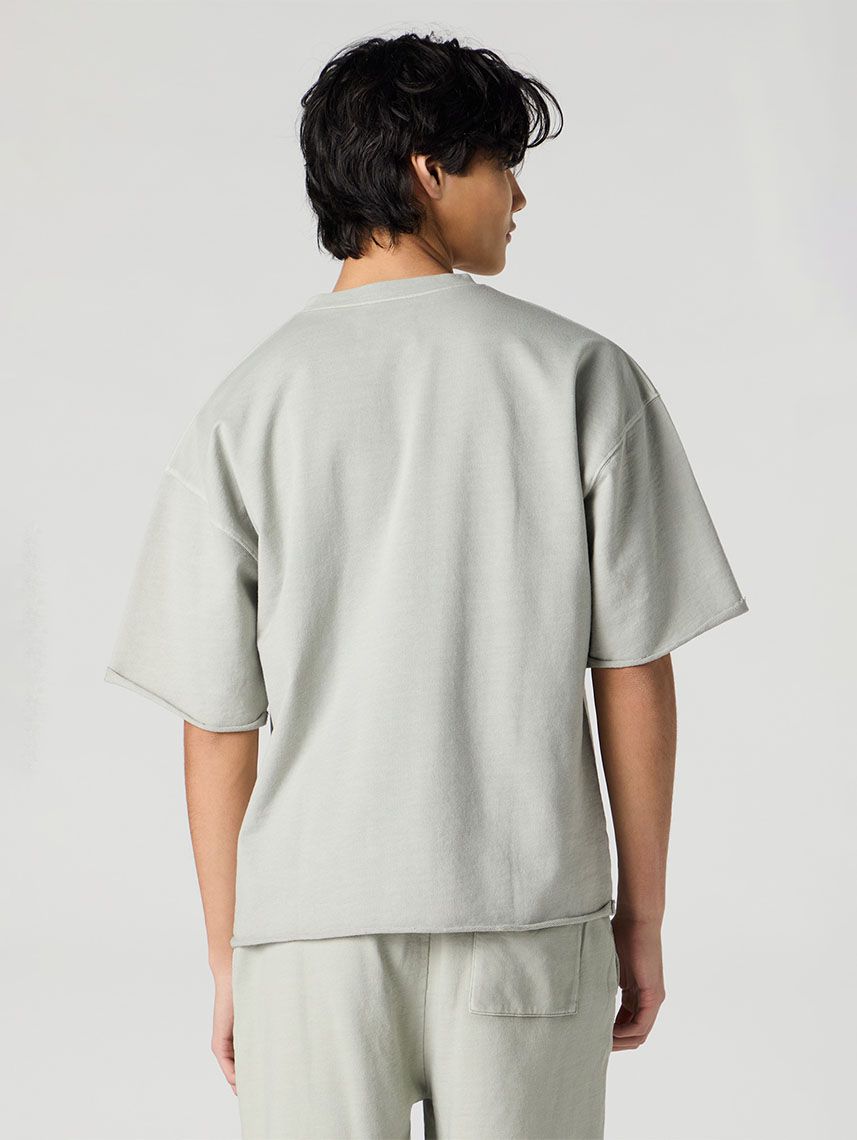 טי-שירט בוקסי שטופה