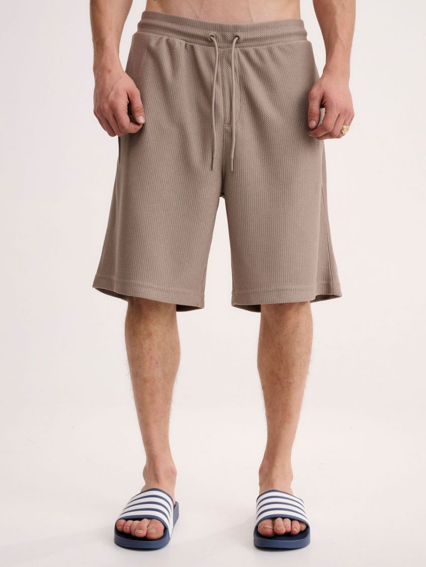 מכנסי טקסטורה עבים קצרים