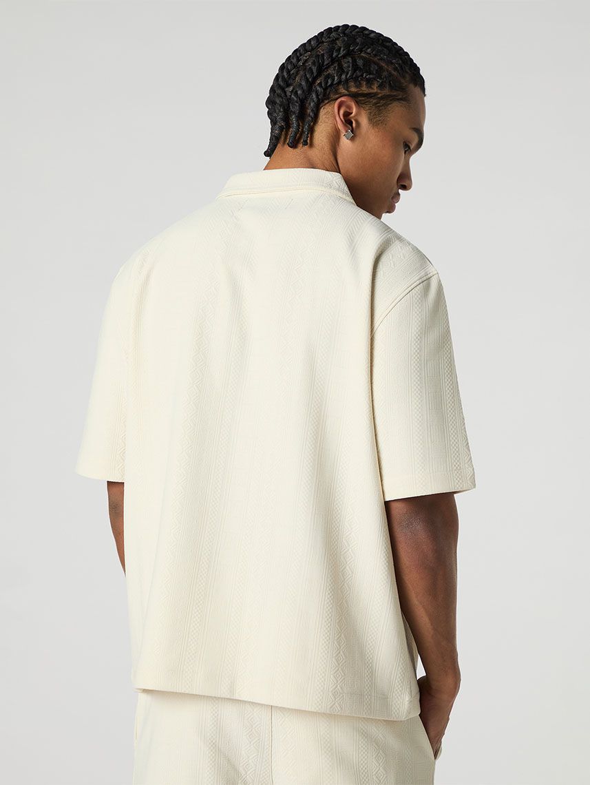 מכופתרת בוקסי טקסטורה