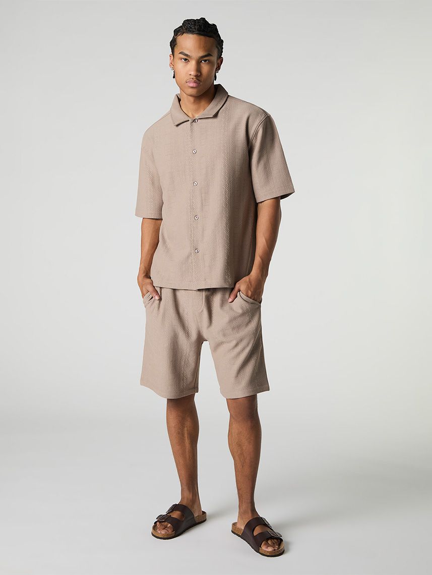 מכנסיים קצרים