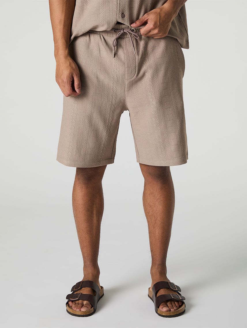 מכנסיים קצרים