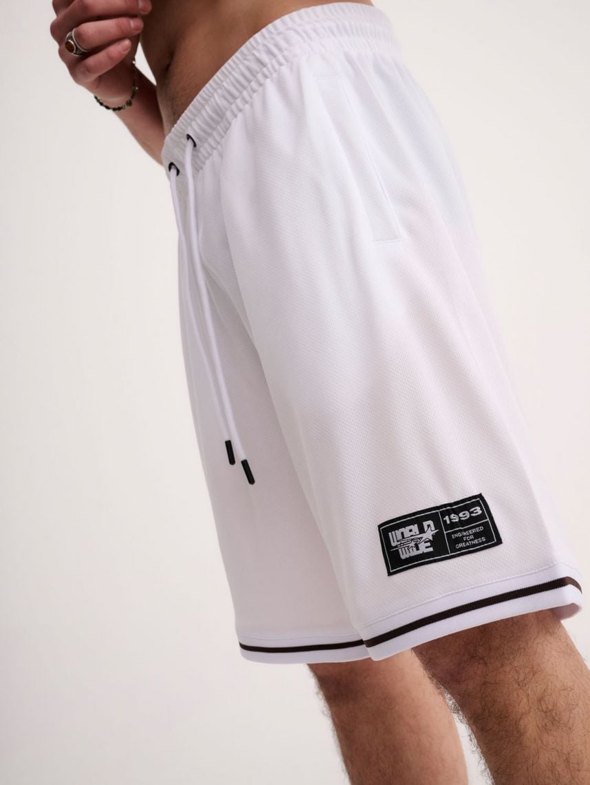 מכנסי רשת קצרים