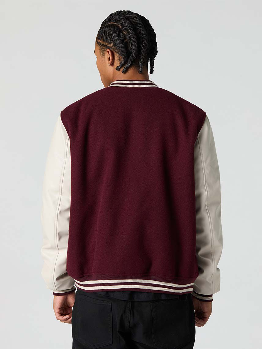 ג’קט קולג’ משולב