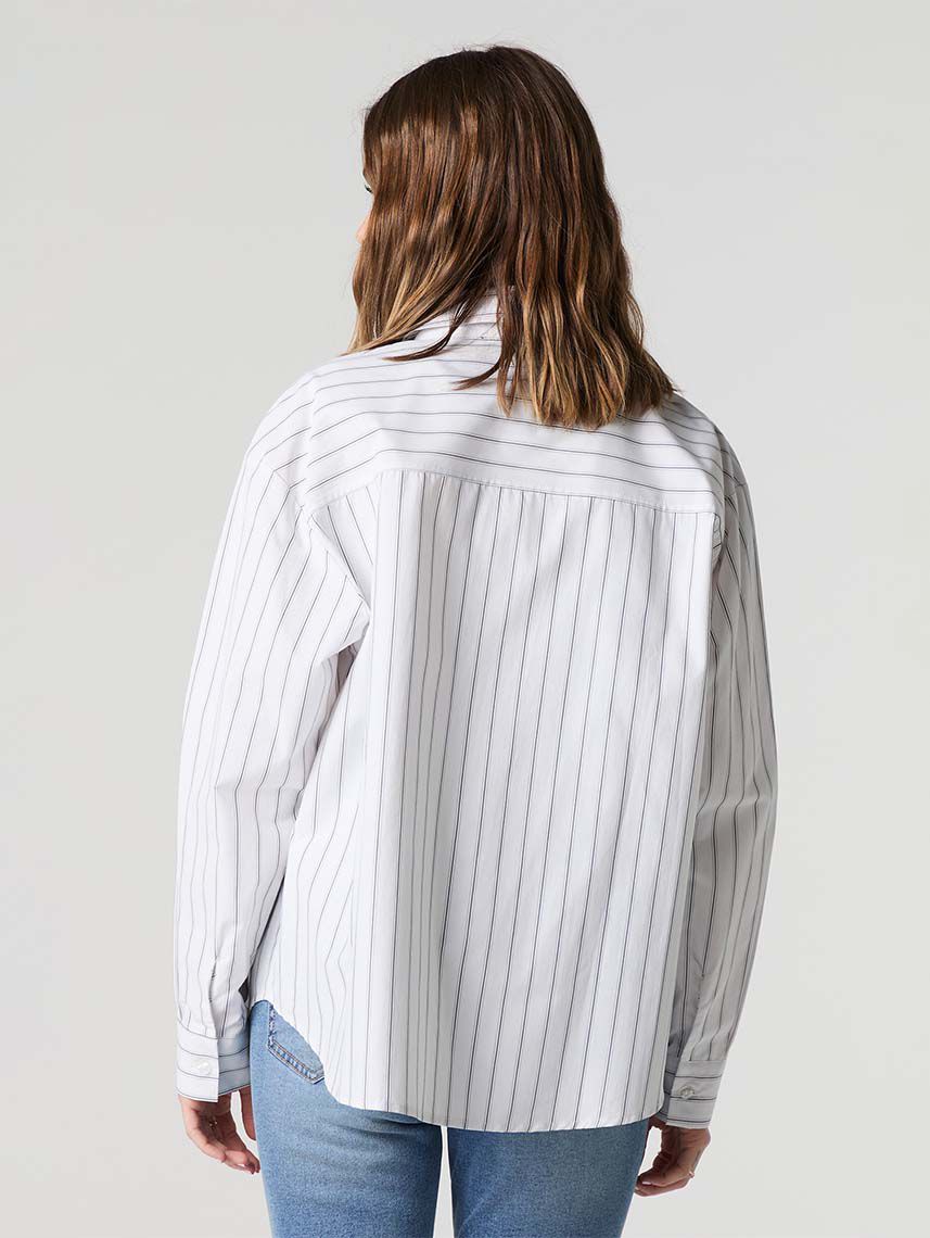 חולצת אוברסייז פסים מכופתרת