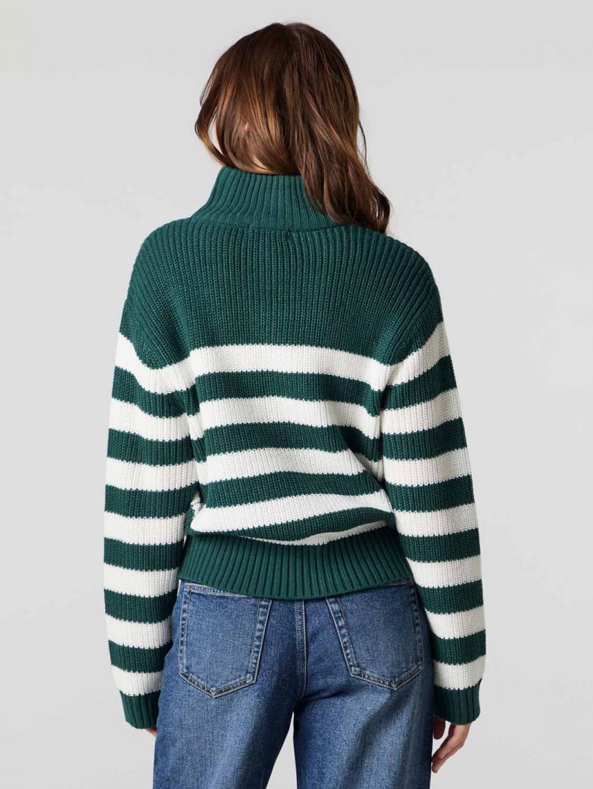 סוודר פסים עם ריצ’רץ’