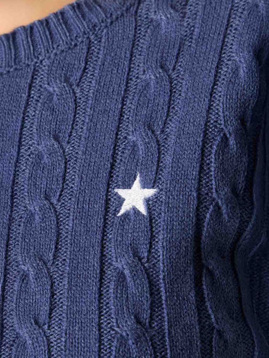 סריג עם רקמה