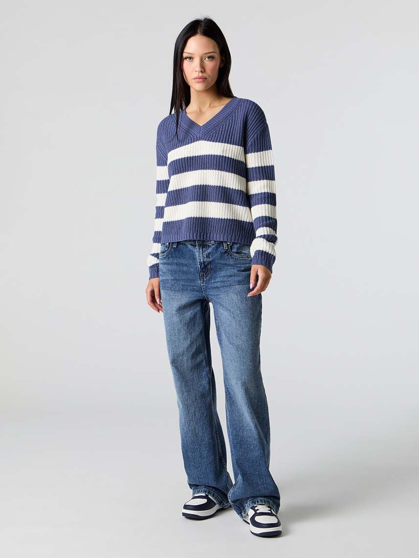 סוודר וי פסים