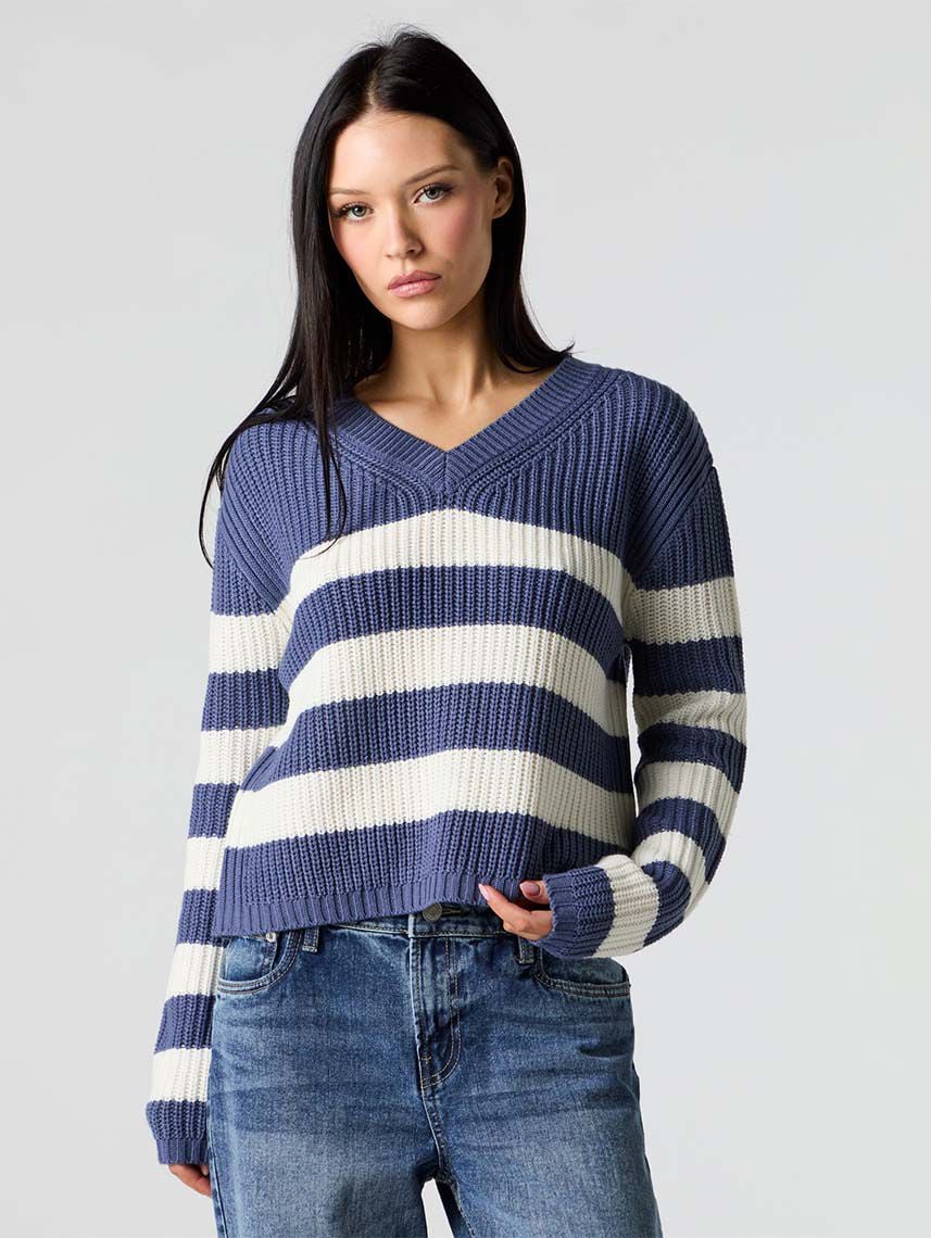 סוודר וי פסים