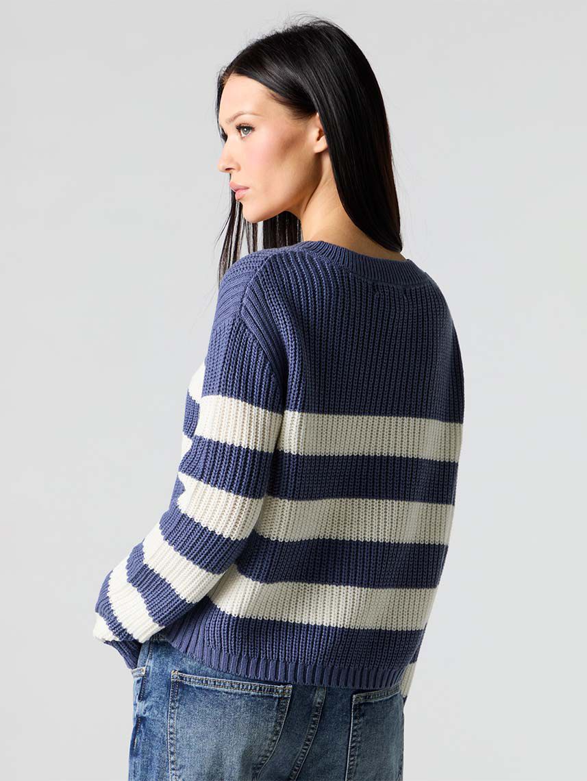 סוודר וי פסים