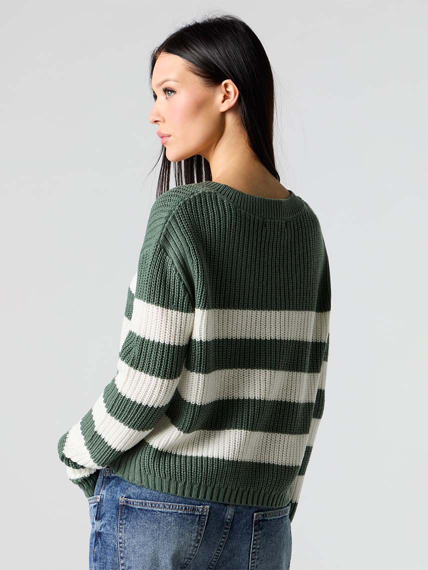 סוודר וי פסים