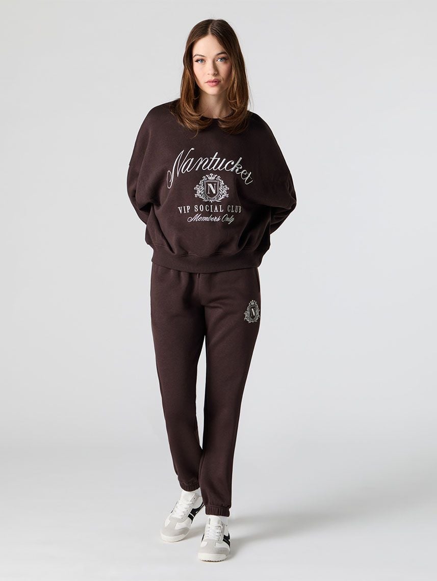 סווטישירט עם רקמה