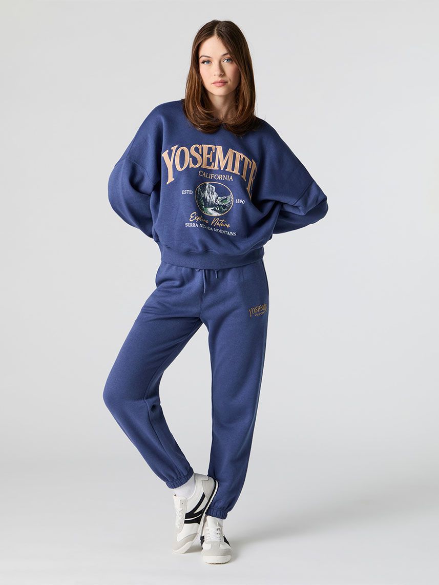 סווטישירט עם רקמה