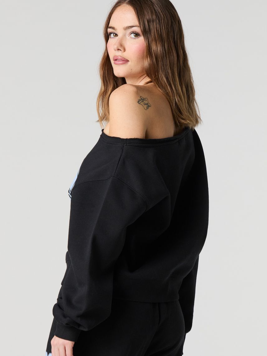 סווטשירט אוף-שולדרס