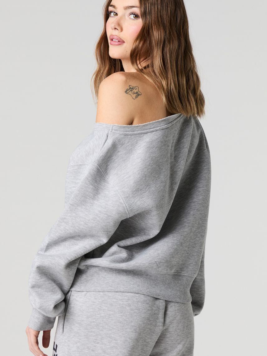 סווטשירט אוף-שולדרס