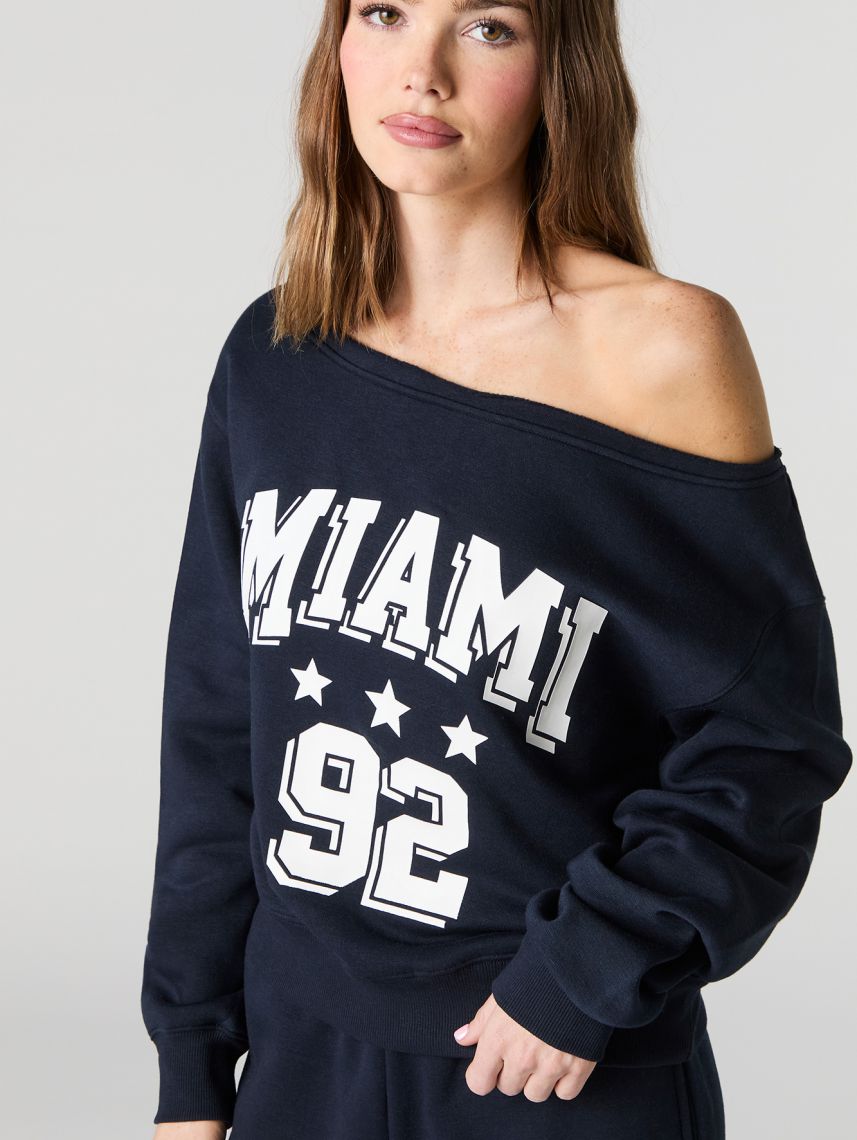 סווטשירט אוף-שולדרס