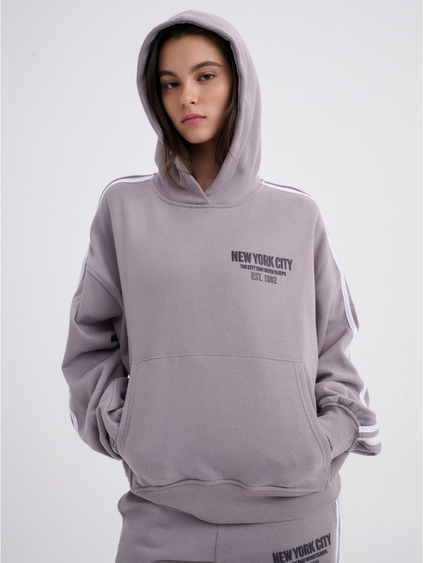 קפוצ’ון סיטי עם רקמה