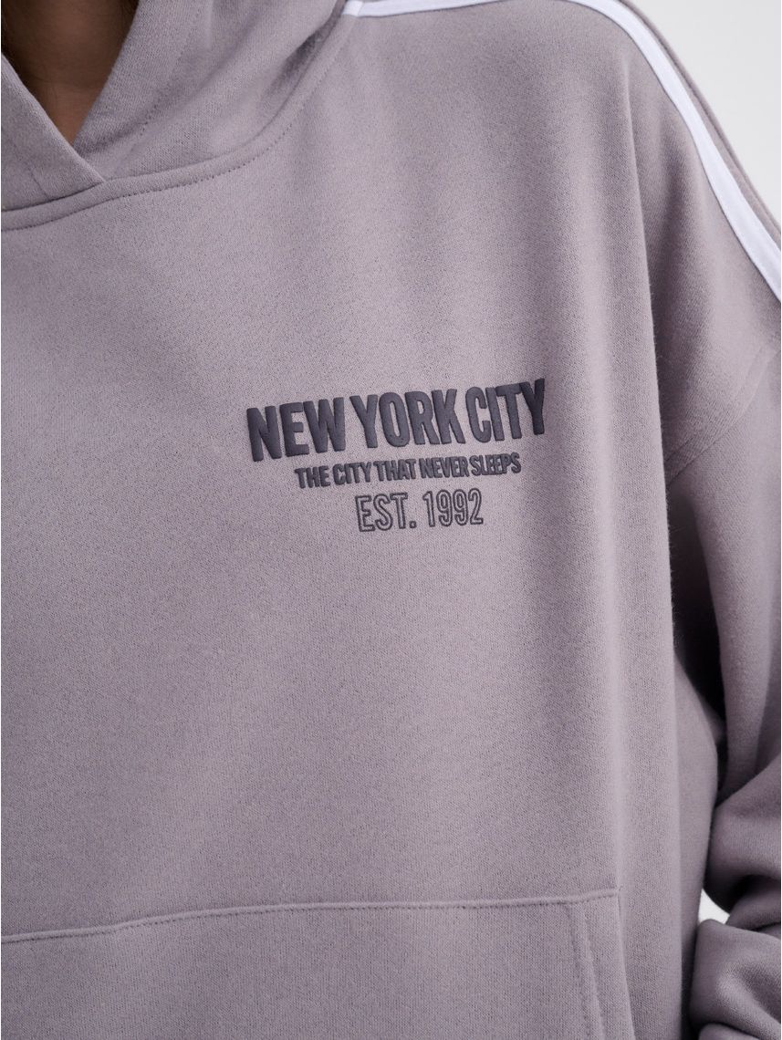 קפוצ’ון סיטי עם רקמה