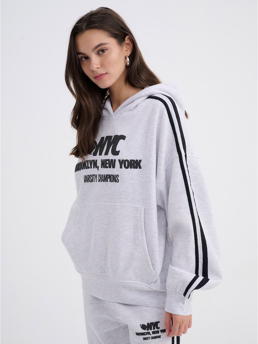 קפוצ’ון סיטי עם רקמה