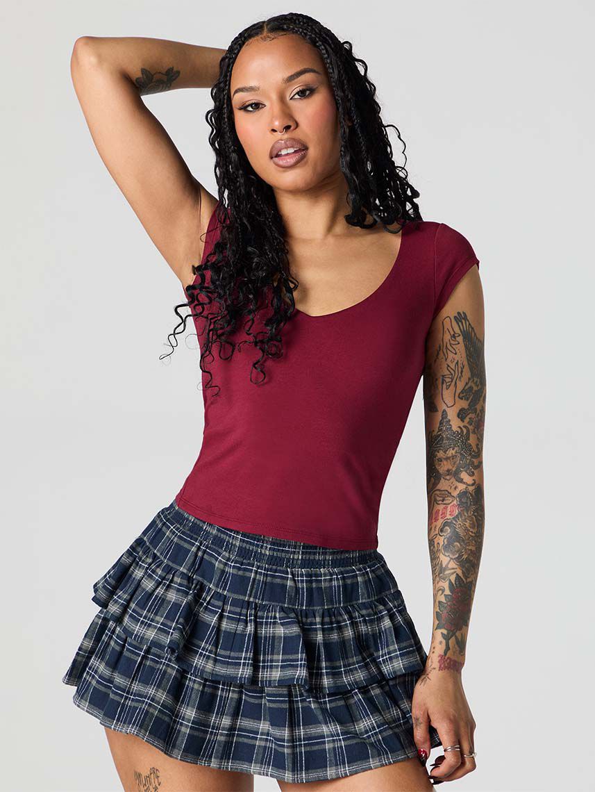 טי-שירט וי צמודה