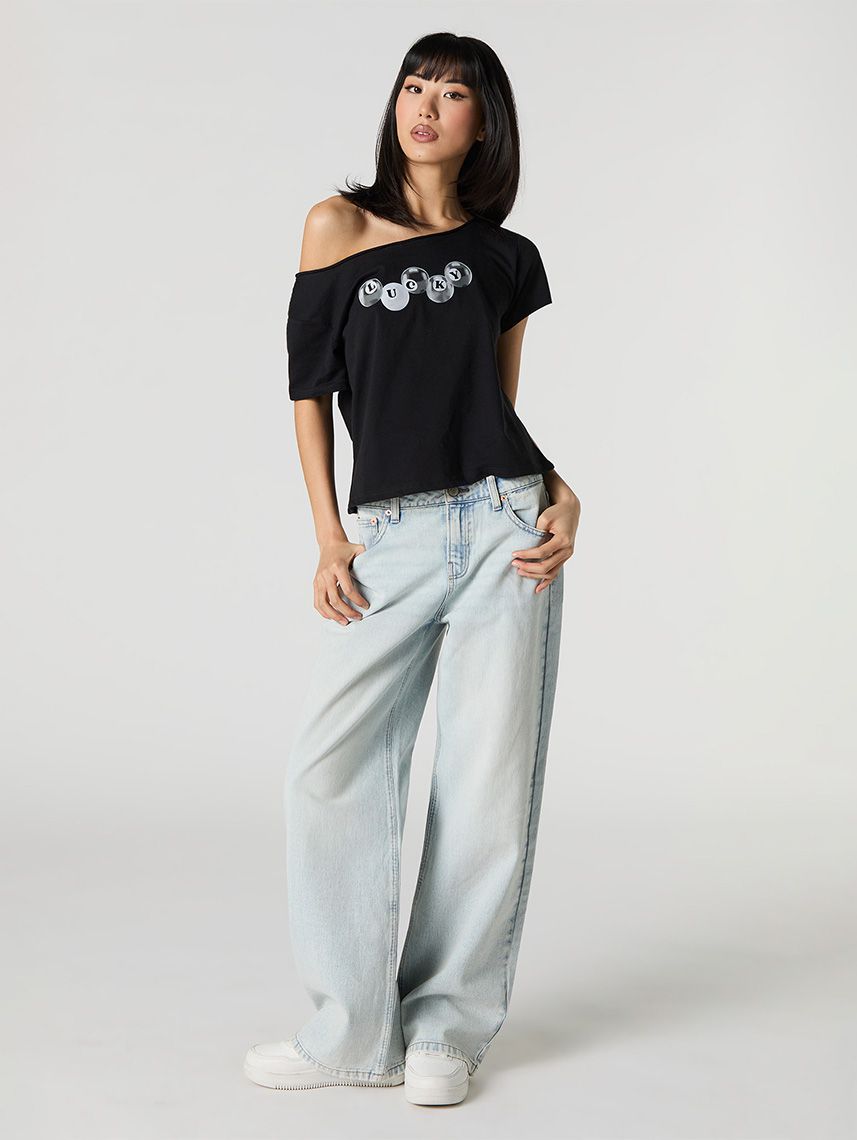 טי-שירט אוף שולדרס מודפסת