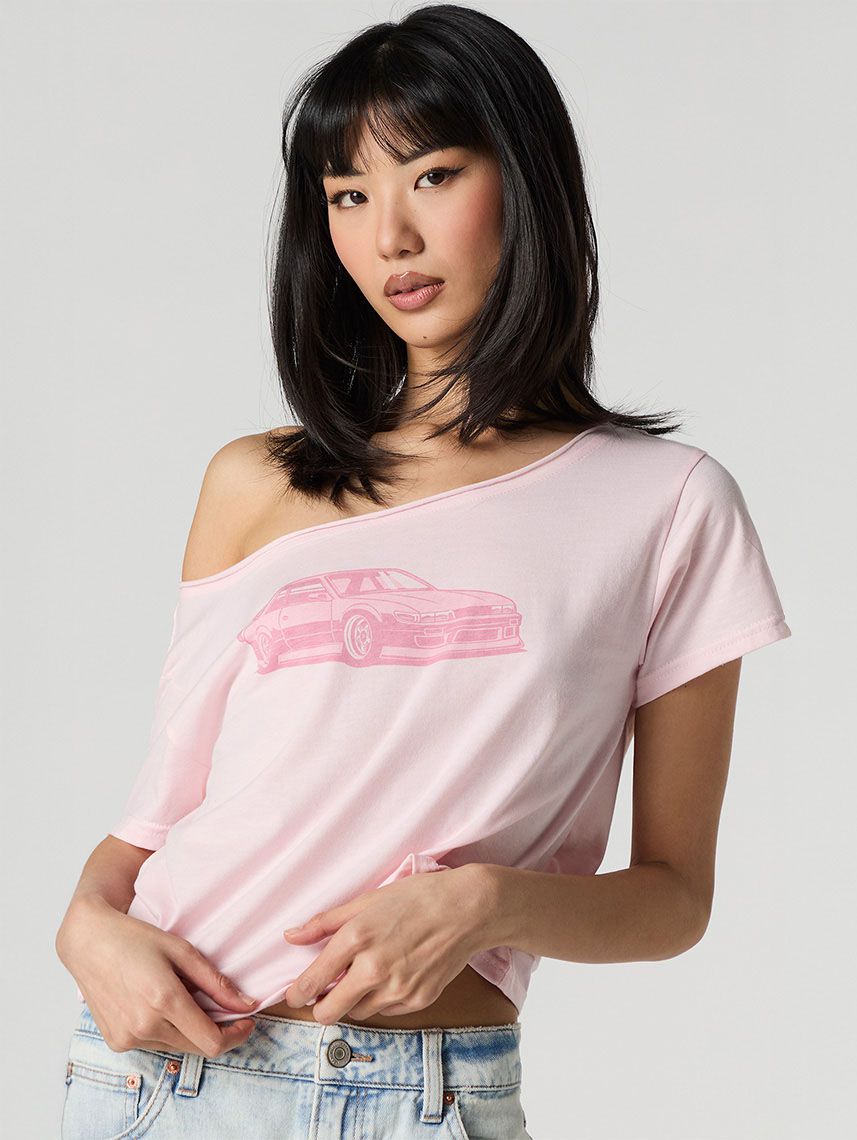 טי-שירט אוף שולדרס מודפסת