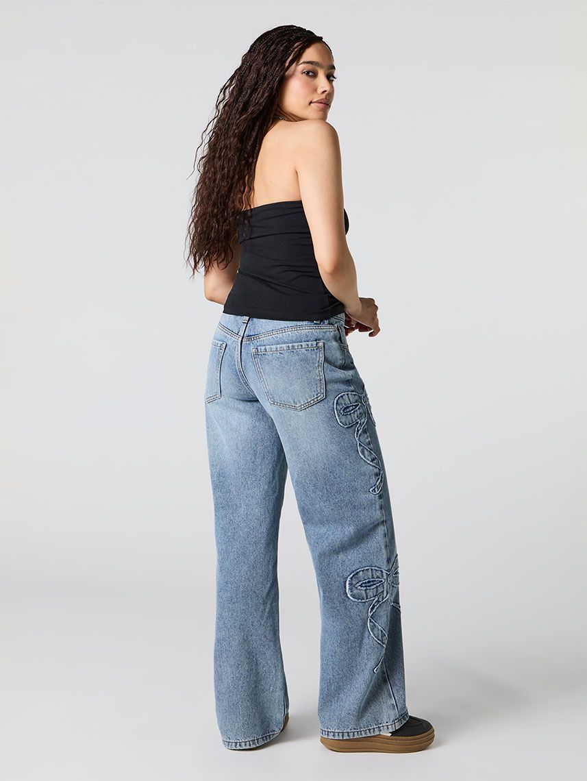 ג’ינס LOW RISE עם רקמה