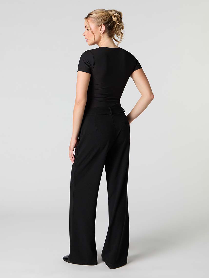 מכנסיים ארוכים נשפכים