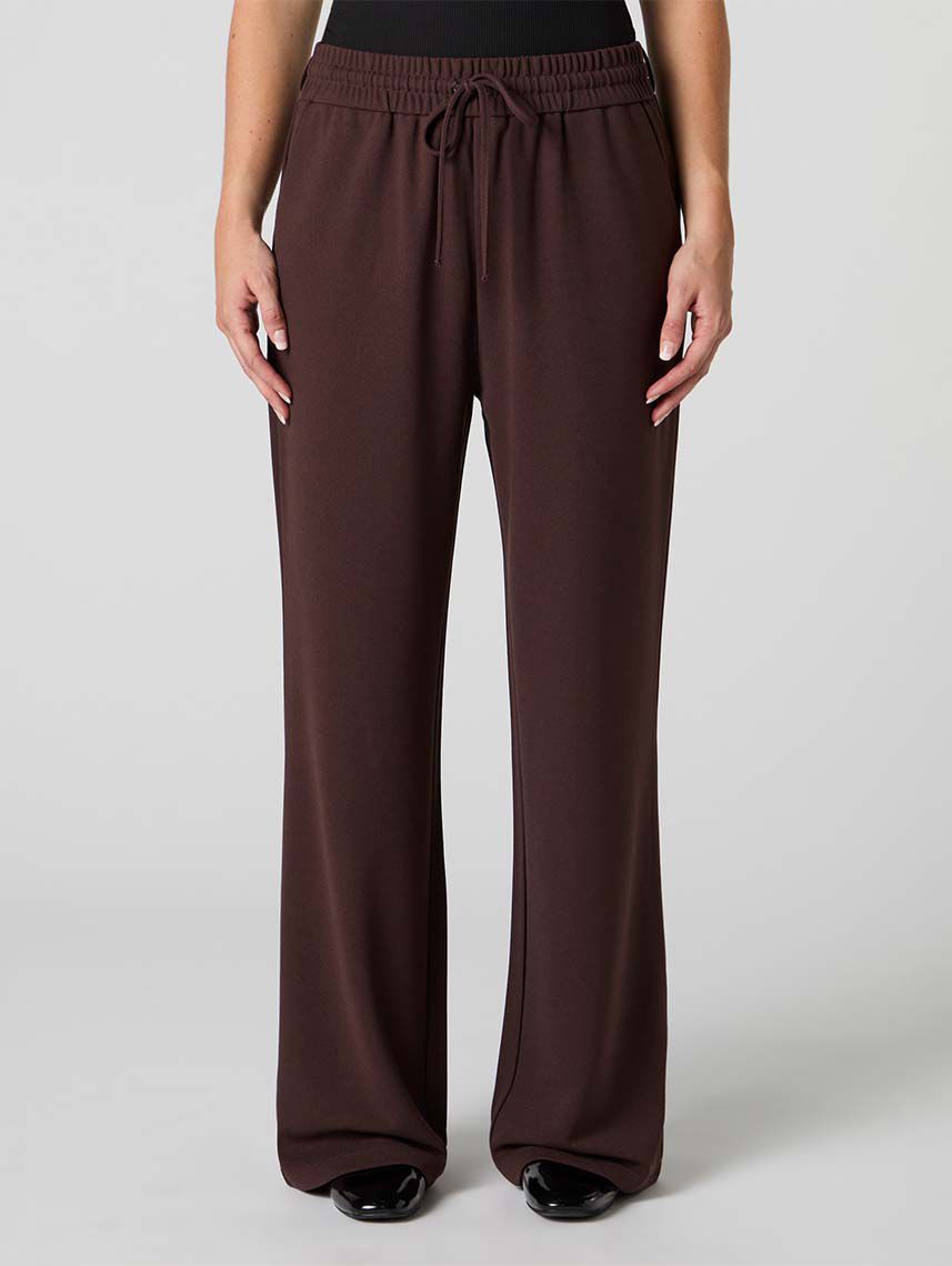 מכנסיים ארוכים נשפכים