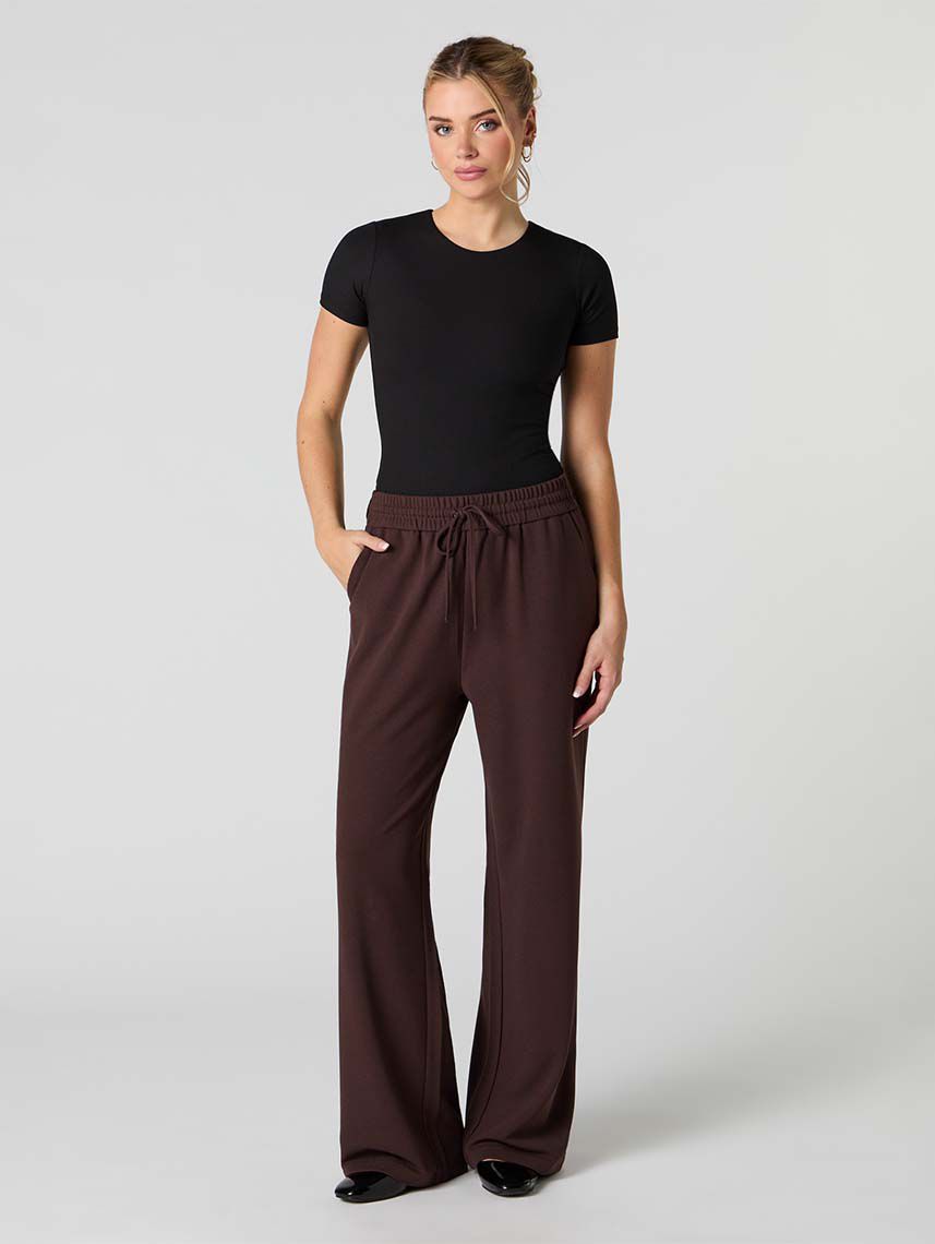 מכנסיים ארוכים נשפכים