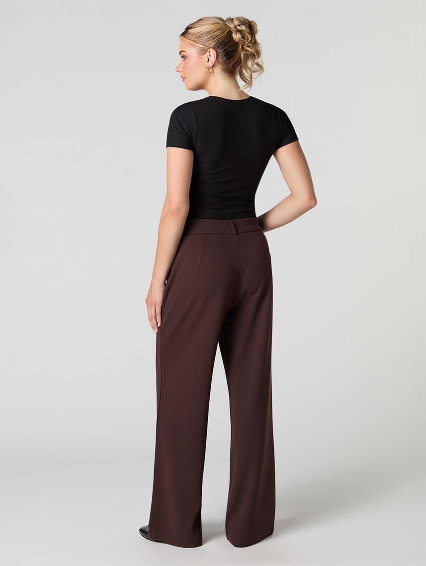 מכנסיים ארוכים נשפכים