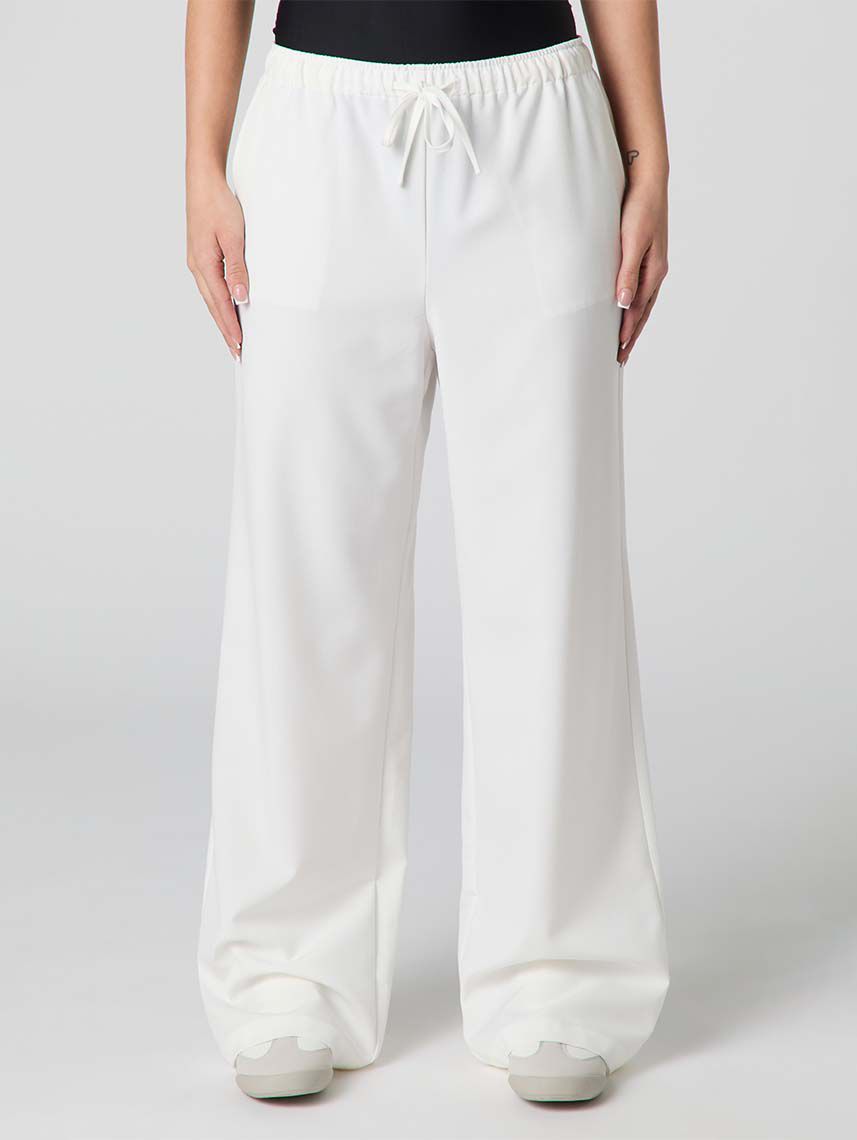 מכנסיים רחבים