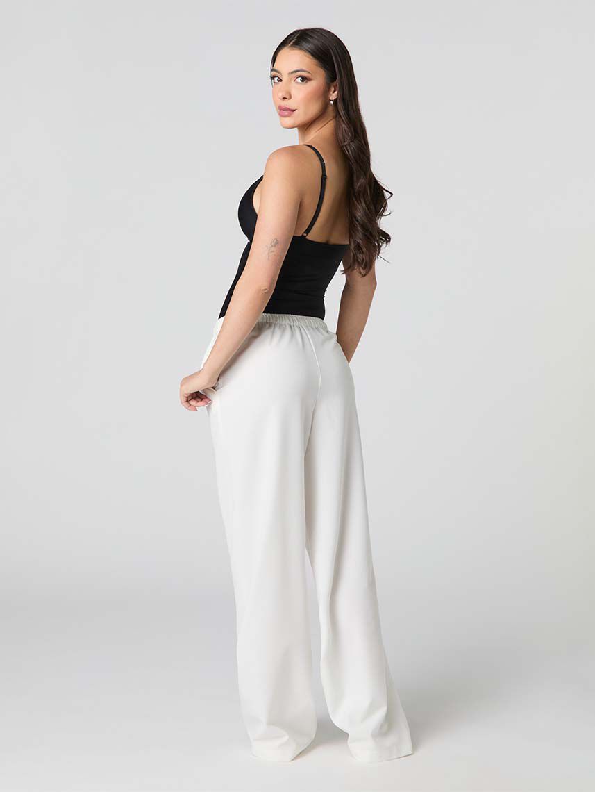 מכנסיים רחבים