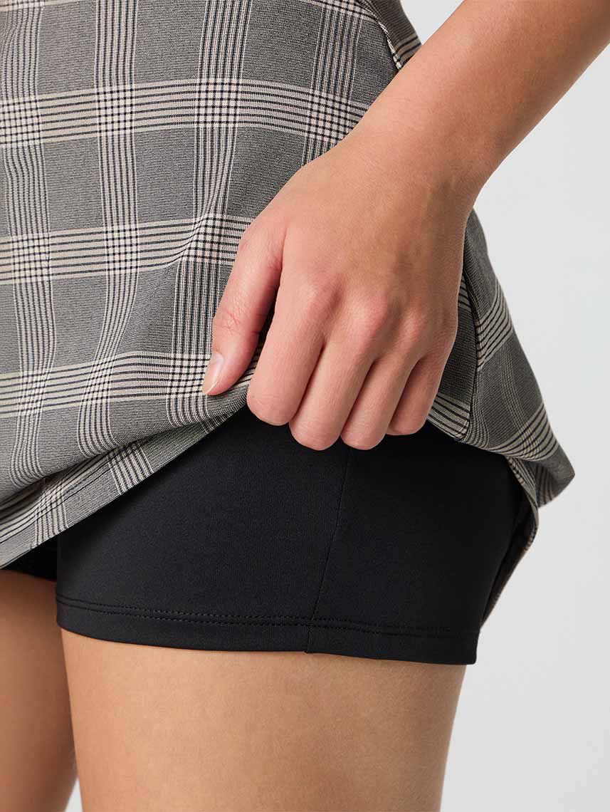 חצאית מיני קלאסית