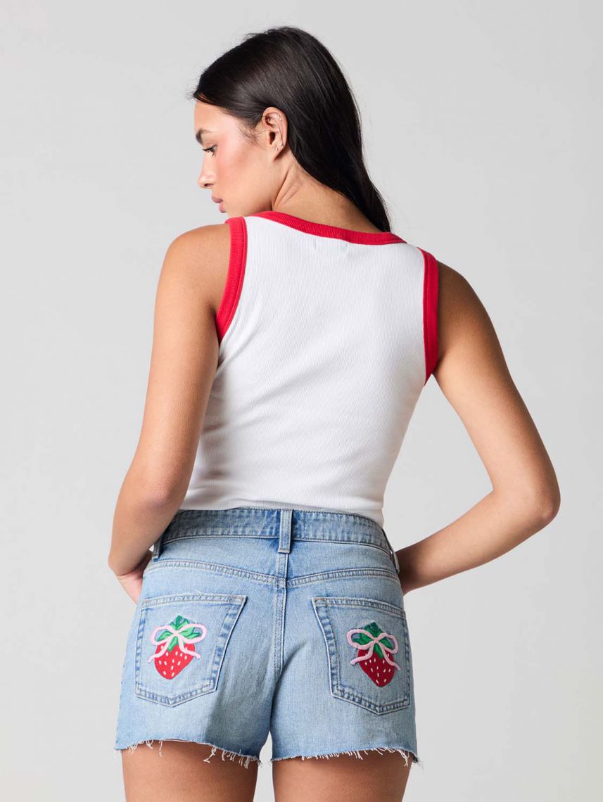 ג’ינס קצר רקום