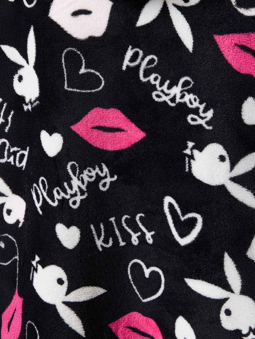 קפוצ’ון שמיכה | Playboy